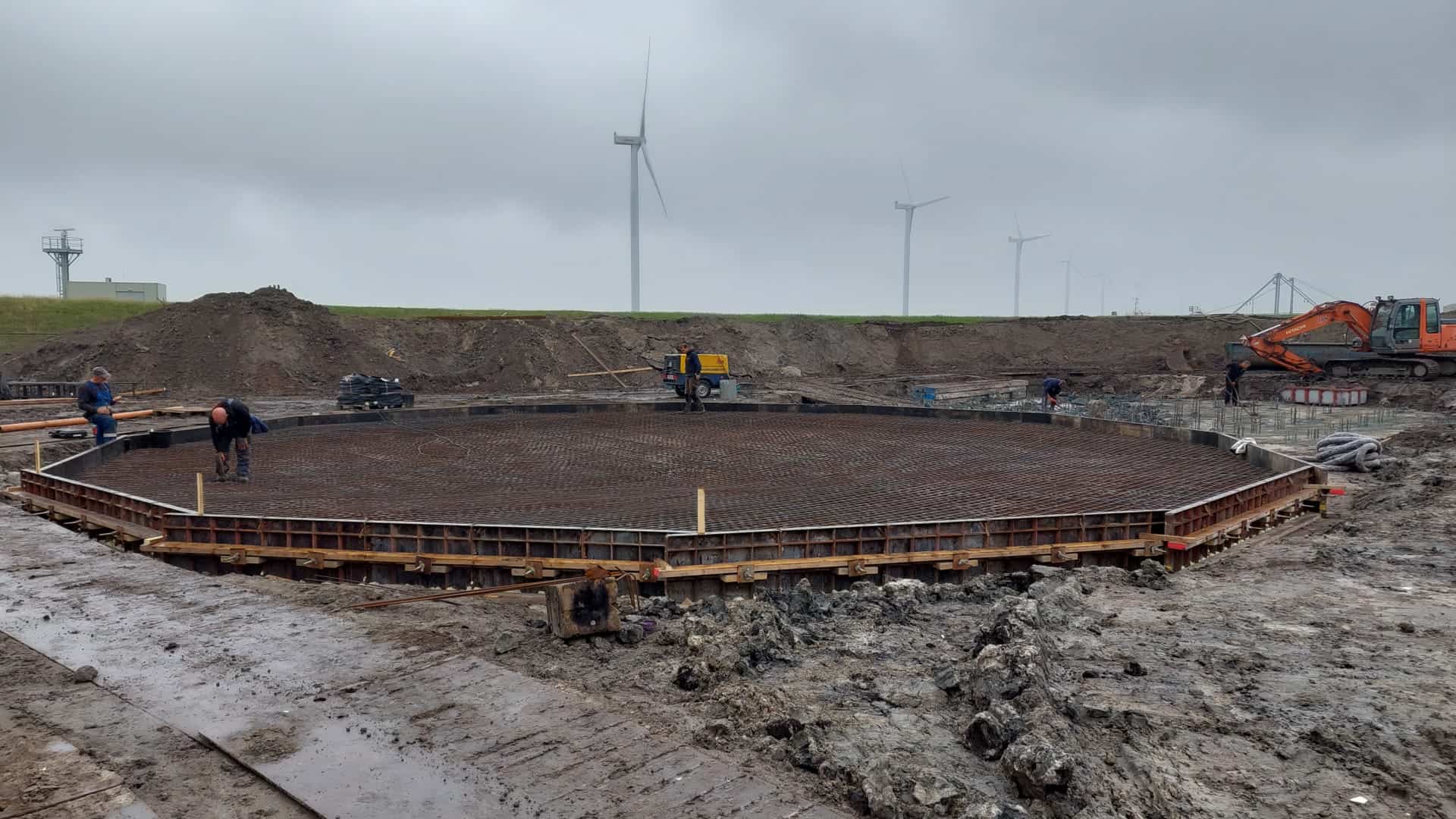 Contitank Verborg Farmsum funderings silo opslagtank boorpalen terrein verharding 3