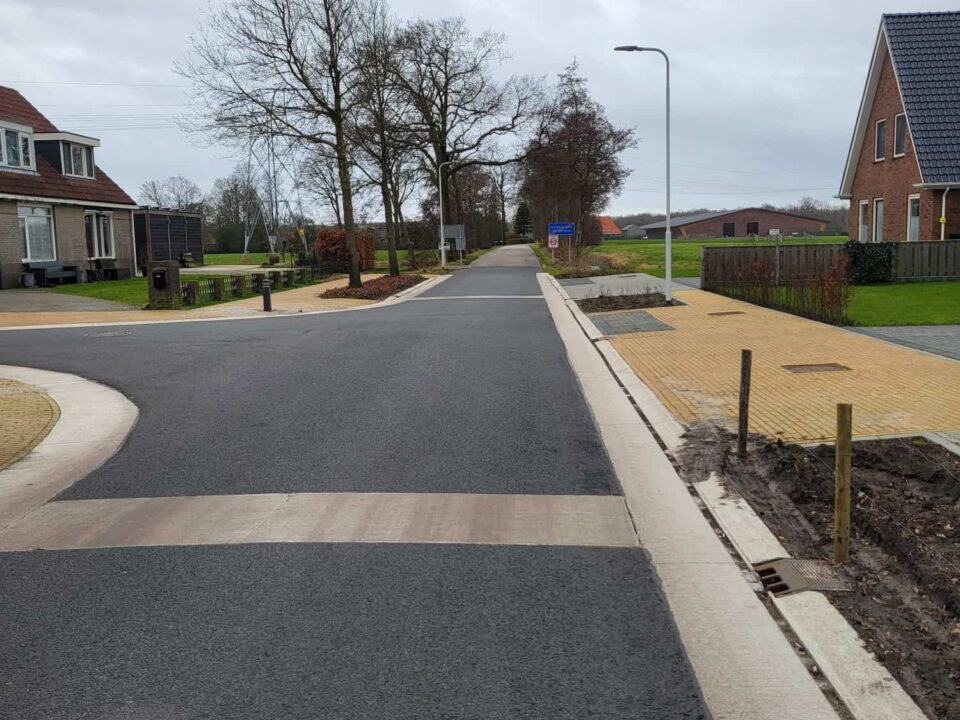 herinrichting haulsterweg jousterweg Haskerhorne in het werk gestorte betonbanden 2